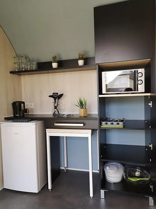 مكان تخييم Camping Baie De Saint Pol